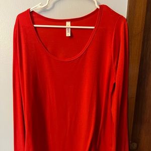 Red Lularoe Lynnae size XL. Excellent condition.